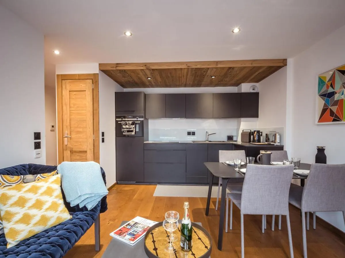 Apartment Appartement Neuf Et Equipe Au Centre De Chamonix - Fr-1-343-220 France