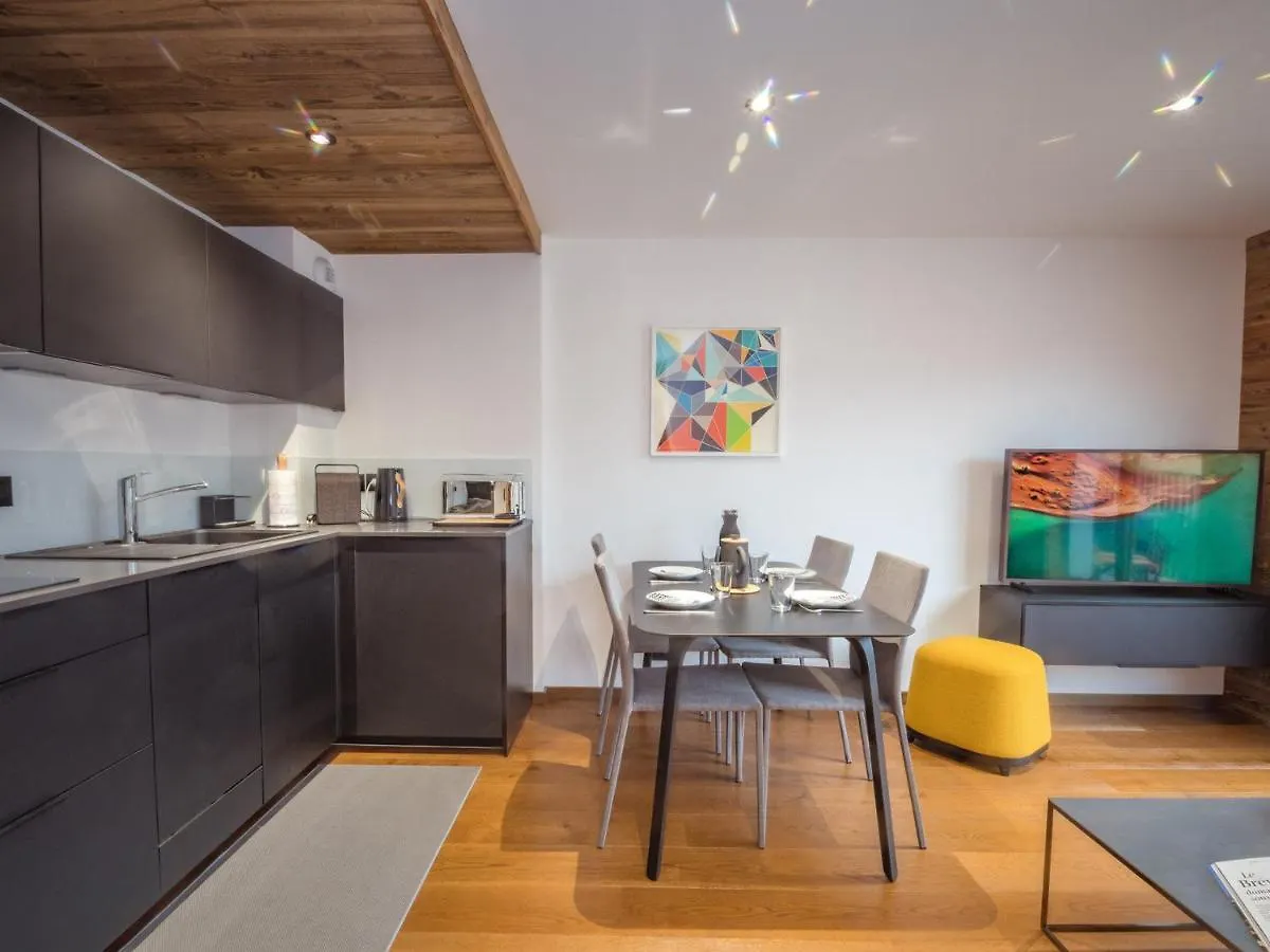 Apartment Appartement Neuf Et Equipe Au Centre De Chamonix - Fr-1-343-220